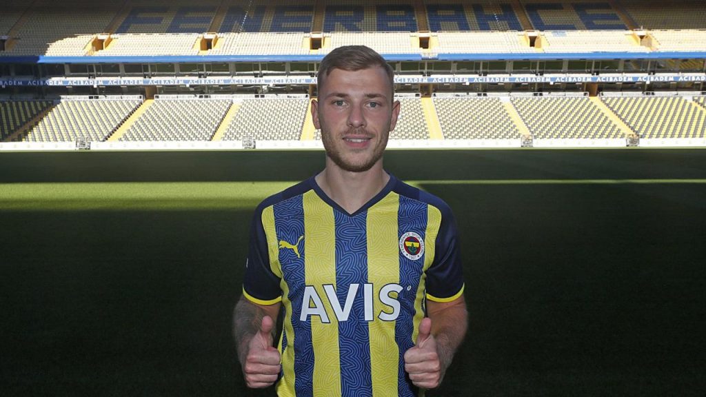 Bu görsel boş bir alt niteliğe sahip; dosya adı 67spor-Fenerbahceli-Max-Meyer-in-Buyuk-Ucret-Artisi-Sasirtti-1024x576.jpg