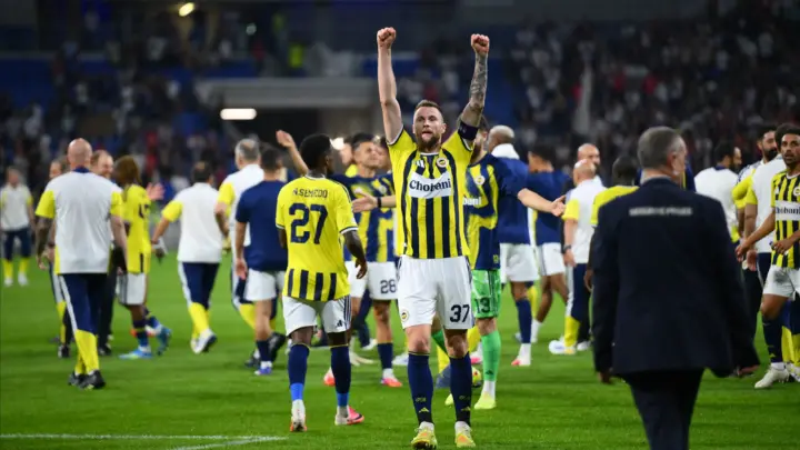 Guendouzi Lyon’u Susturdu! Fenerbahçe Devler Ligi’nde