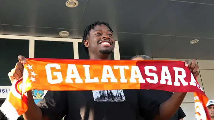 Galatasaray’ın Yeni Transferi Bitshiabu İstanbul’da!